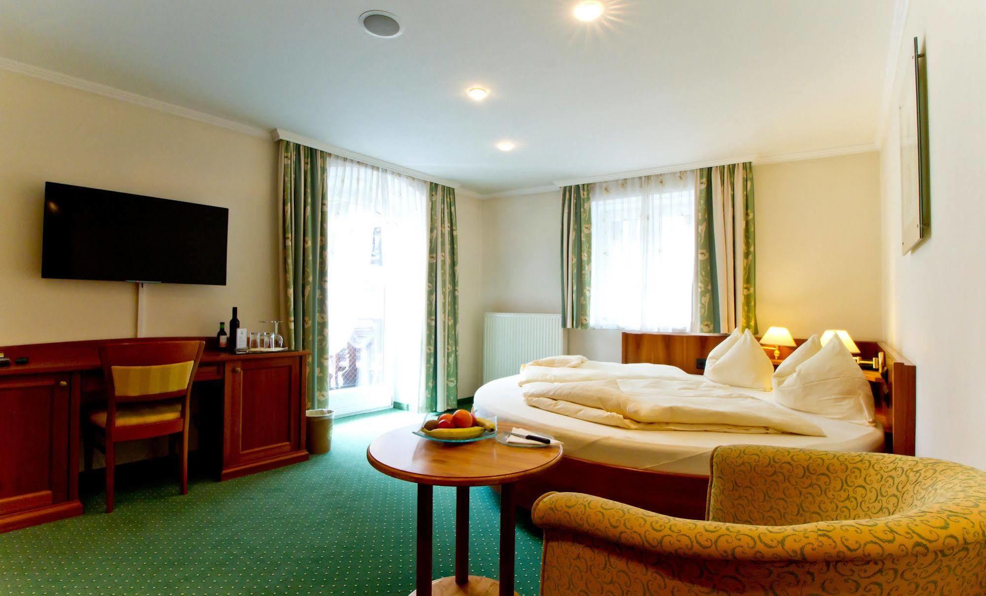 Hotel Weisser Hirsch Sankt Wolfgang im Salzkammergut Ngoại thất bức ảnh