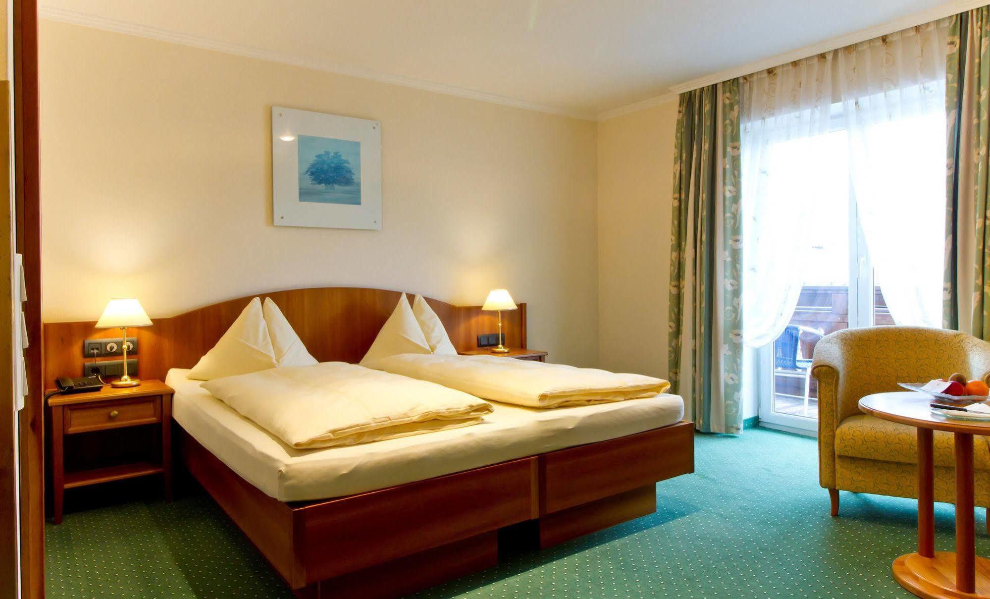 Hotel Weisser Hirsch Sankt Wolfgang im Salzkammergut Ngoại thất bức ảnh