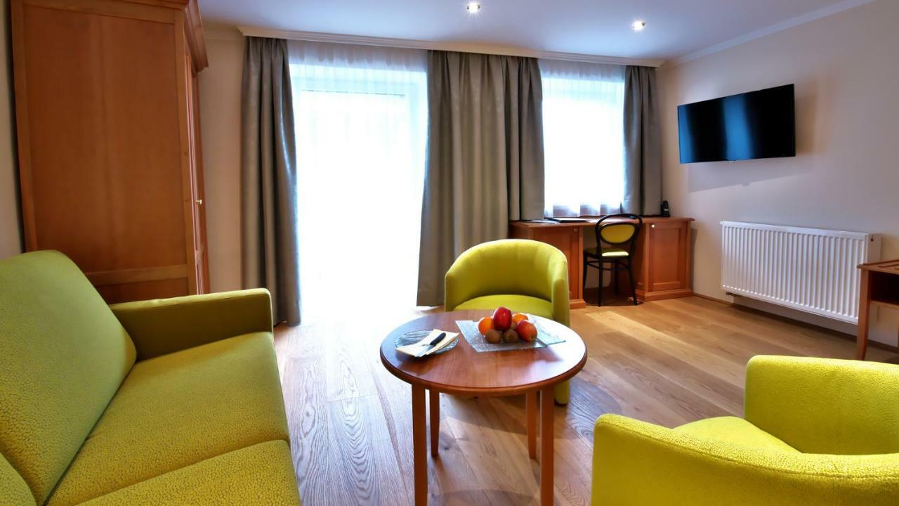 Hotel Weisser Hirsch Sankt Wolfgang im Salzkammergut Ngoại thất bức ảnh